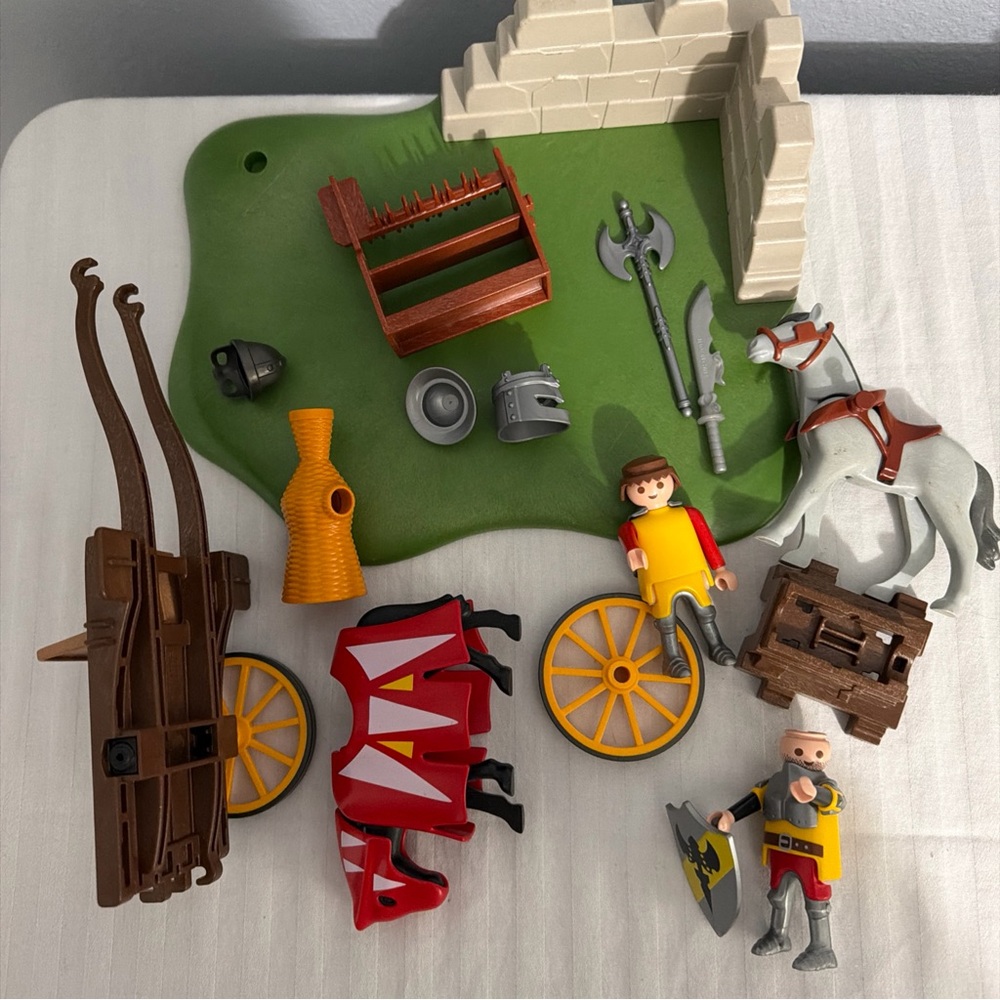 PLAYMOBIL KNIGHTS 40TH ANNIVERSARY SET 5168 21 Replacement Pieces See Discript - Picture 3 of 6